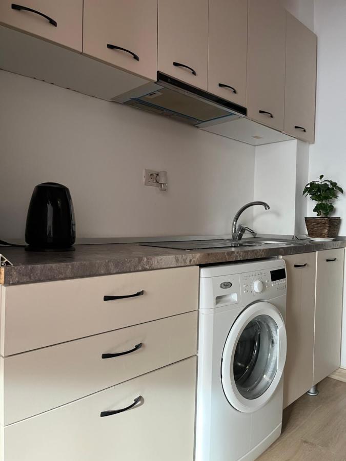 Ferienwohnung Apart Uta 2 Arad Exterior foto