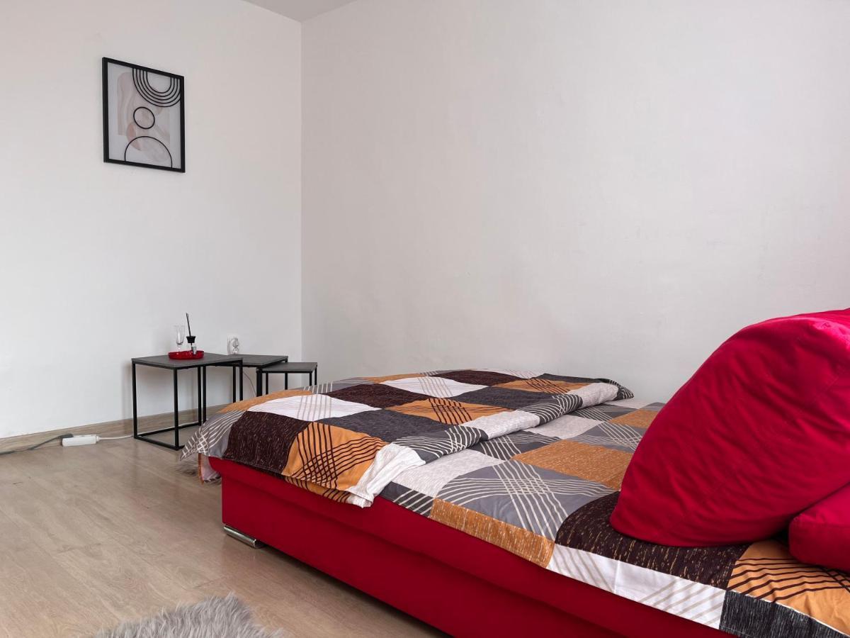 Ferienwohnung Apart Uta 2 Arad Exterior foto